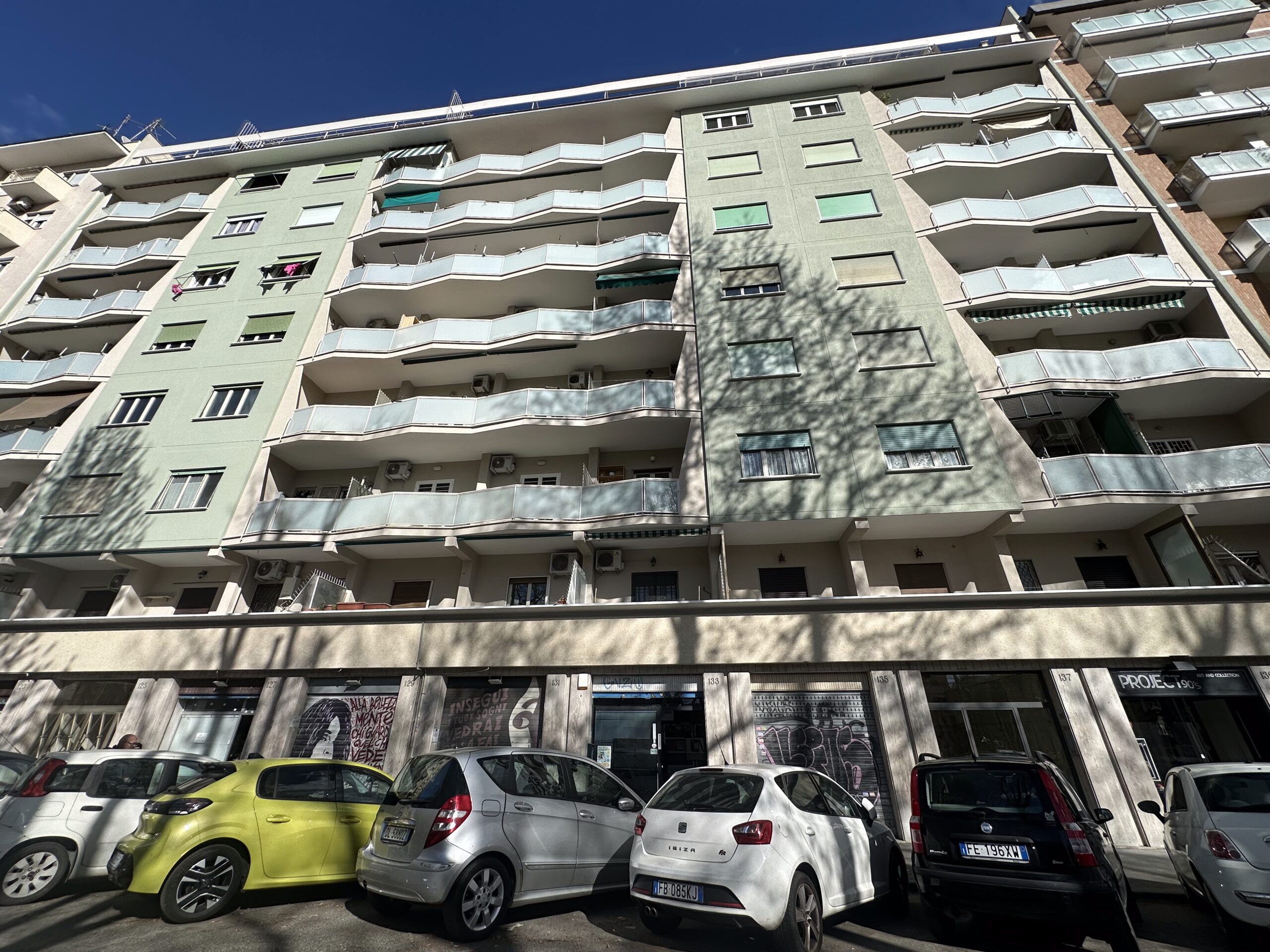 Condominio via Gaspare Gozzi 125/137